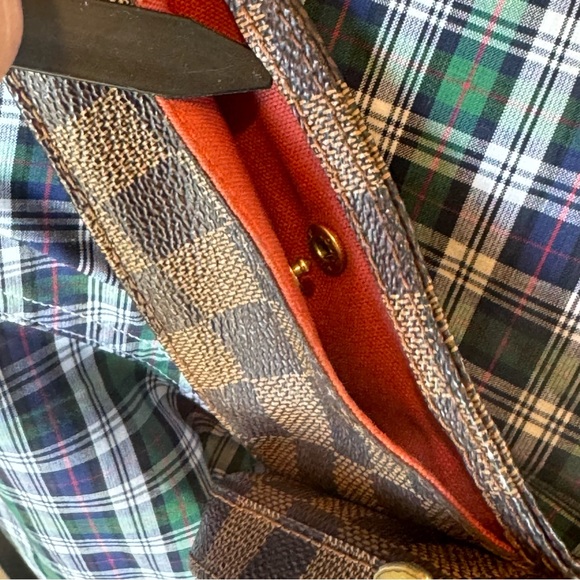 🎯SOLD🎯 Louis Vuitton's Geronimos Damier Cross Body Bag Authentic - Picture 6 of 16